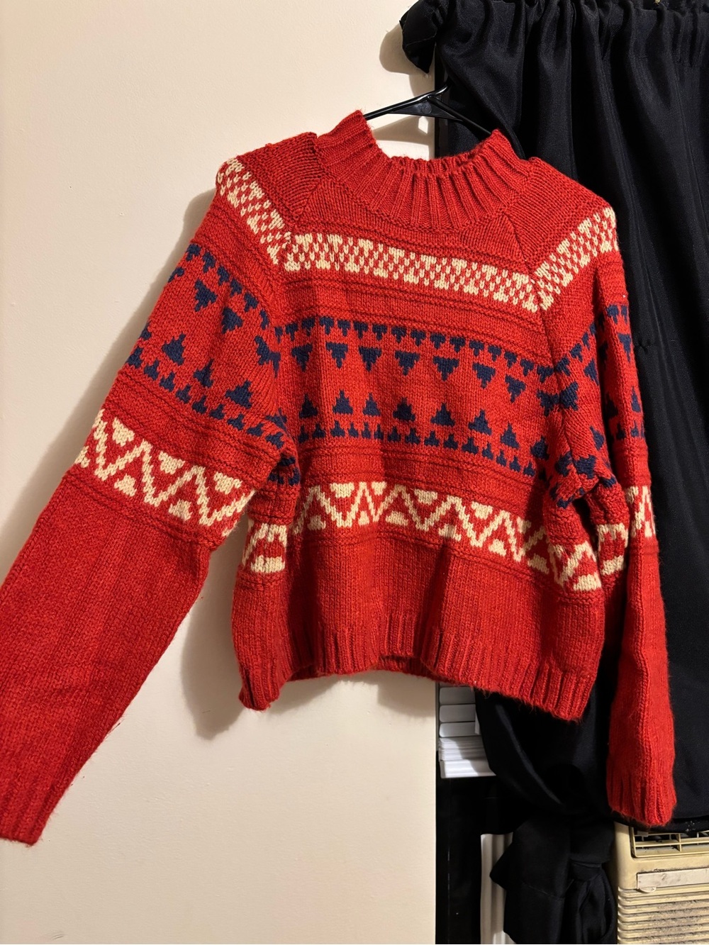 Universal Thread Red Patterned Turtleneck Sweater with Cream & Navy Accents